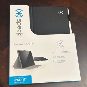 speck Balance Folio Case for iPad 11" – Black